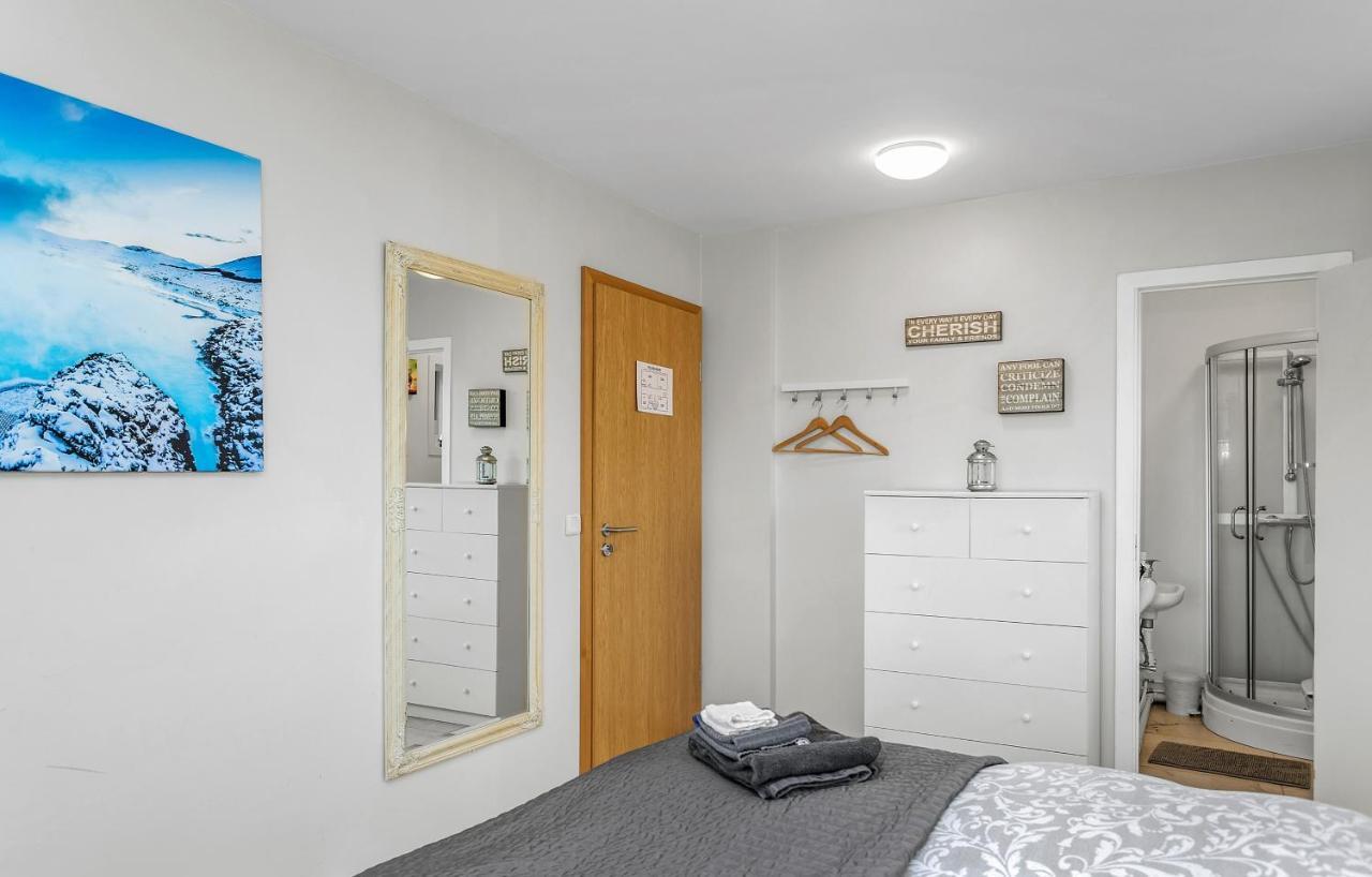 Guesthouse Vatnsholt Екстер'єр фото